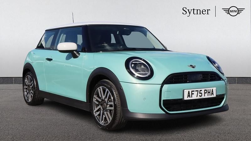 Used Mini Cooper Hatch 113 kW (154 HP) 2025 Green Hatchback