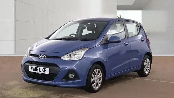 Used Hyundai i10 SE 83 HP (61 kW) 2016 Blue Hatchback