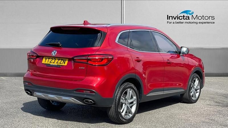 Used MG HS Exclusive 162 HP (119 kW) 2023 Red SUV