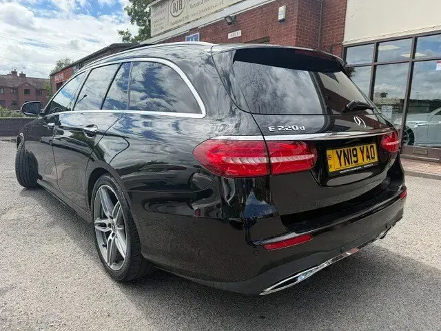 Used Mercedes E220 AMG Line Premium 194 HP (142 kW) 2019 Black Estate