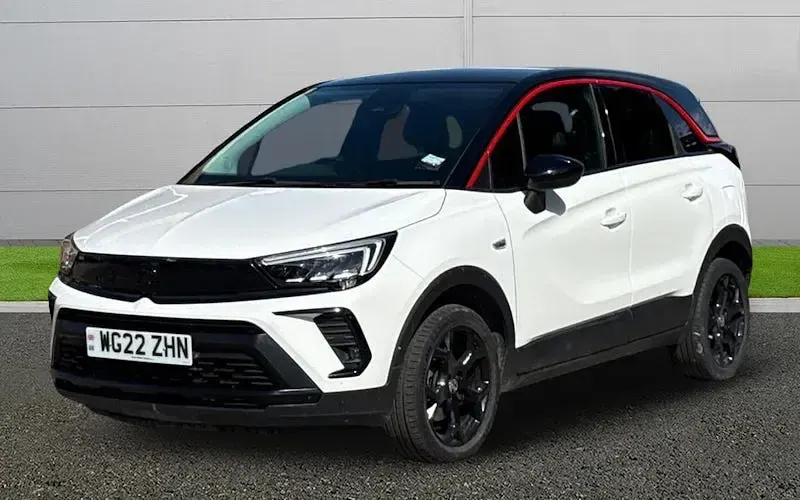 Used Vauxhall Crossland GS Line 110 HP (80 kW) 2022 White SUV