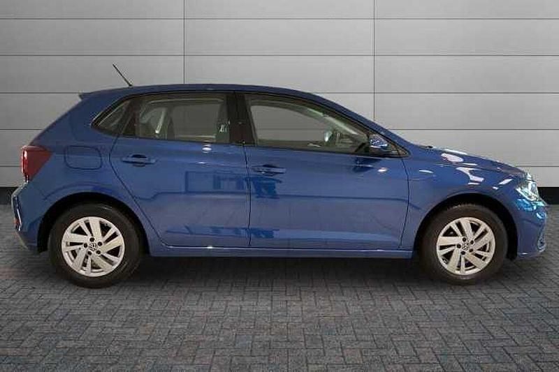 Used VW Polo Life 80 HP (58 kW) 2021 Blue Hatchback