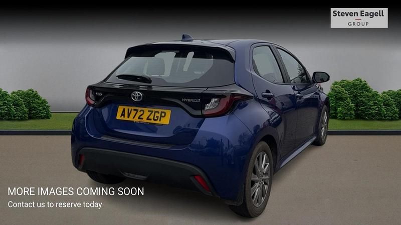 Used Toyota Yaris Hybrid 2022 Blue Hatchback