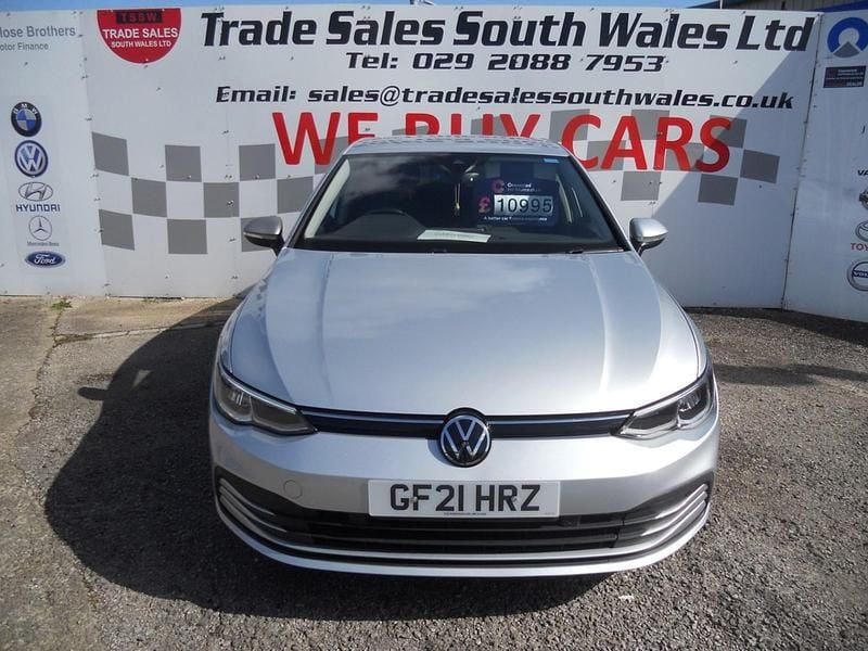 Used VW Golf VII Life 130 HP (95 kW) 2021 Silver Hatchback