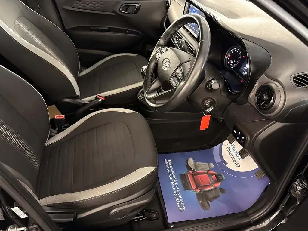 Used Hyundai i10 SE 2023 Black Hatchback
