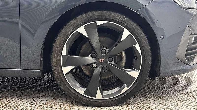 Used Cupra Leon 150 HP (110 kW) 2024 Grey Hatchback