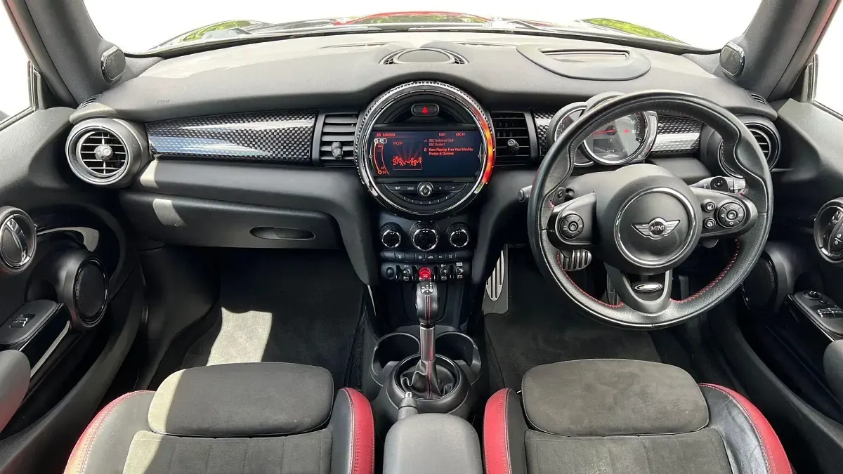Used Mini John Cooper Works Hatch 231 HP (169 kW) 2018 Black Hatchback