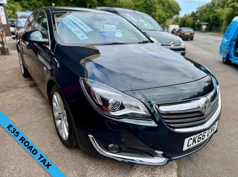 Green Used 2016 Vauxhall Insignia Elite Hatchback | £5,995 (Fair price) - Image 1/4
