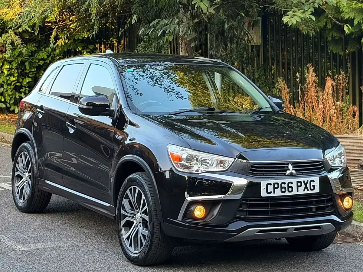 Used Mitsubishi ASX 117 HP (86 kW) 2016 Black SUV