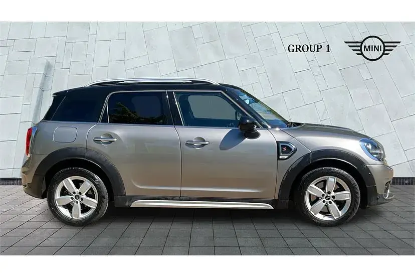 Usado Mini Cooper S Countryman Classic 192 HP (141 kW) 2019 Prateado SUV