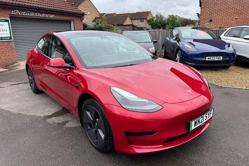 Red Used 2021 Tesla Model 3 Standard Range Plus Sedan | £16,995 (Good price) - Image 1/1