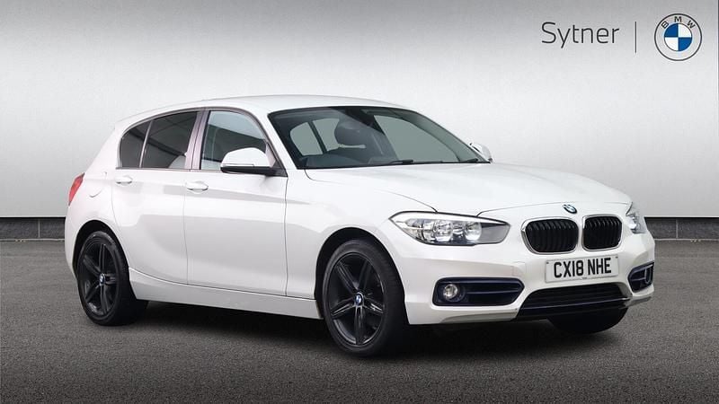 Used BMW 120 Sport Line 187 HP (137 kW) 2018 White Hatchback