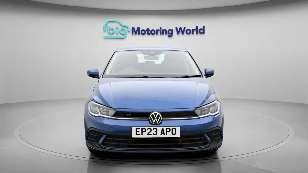 Usado VW Polo S 94 HP (69 kW) 2023 Azul Citadino