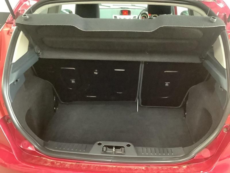 Usado Ford Fiesta Titanium 96 HP (70 kW) 2009 Vermelho Citadino