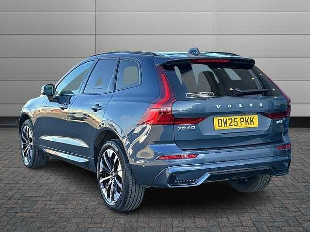 Used Volvo XC60 Plus 247 HP (181 kW) 2026 SUV