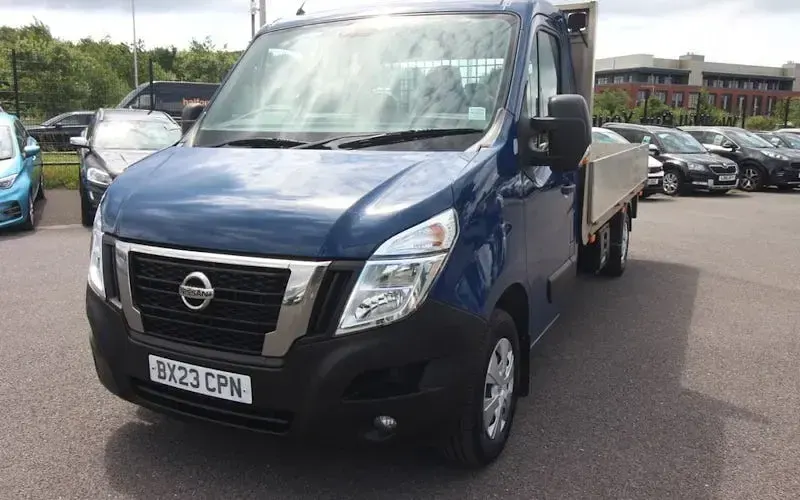 Used Nissan Interstar Tekna 145 HP (106 kW) 2023 Blue Van