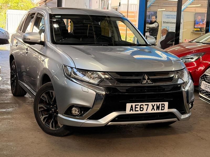 Used Mitsubishi Outlander P-HEV 200 HP (147 kW) 2017 Silver Estate