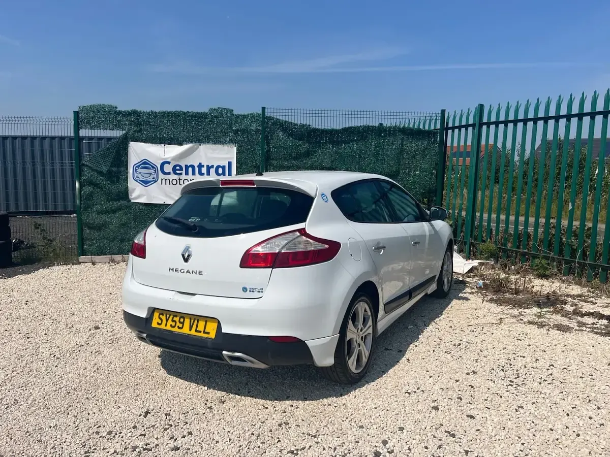 Used Renault Mégane Dynamique 2009 White Hatchback