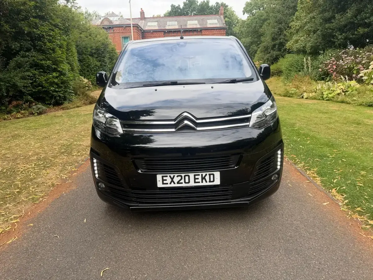 Used Citroën Spacetourer Feel 2020 Black MPV