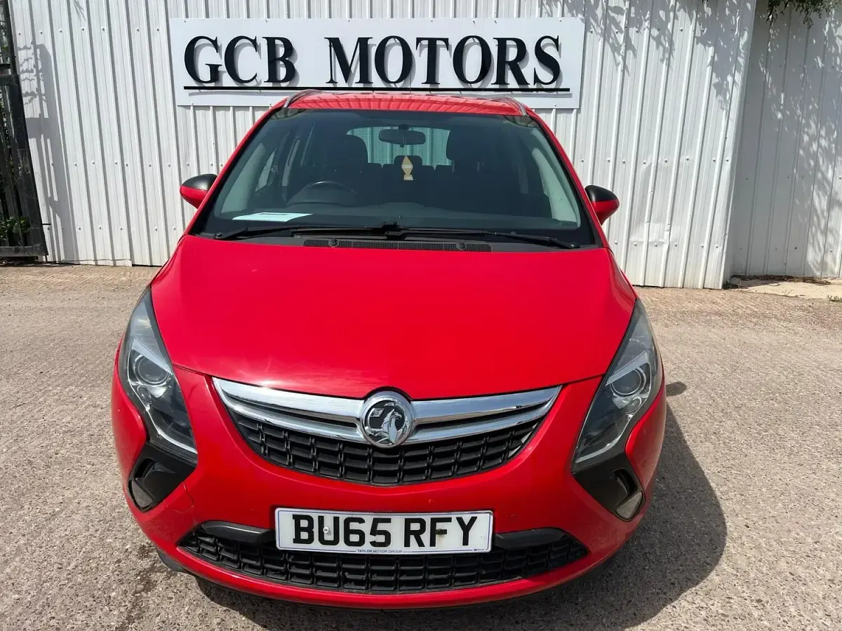 Used Vauxhall Zafira Tourer SRi 2015 Red MPV