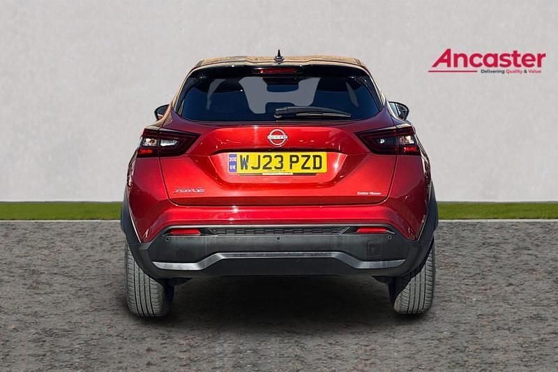 Used Nissan Juke N-Connecta 112 HP (82 kW) 2023 Red SUV
