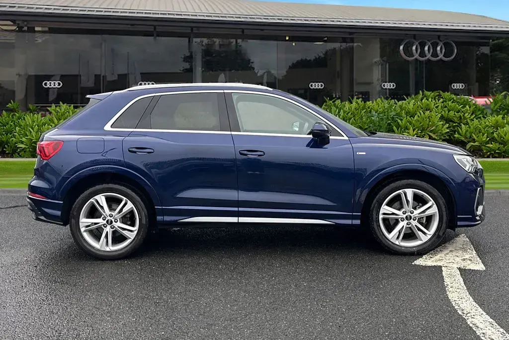 Used Audi Q3 S-Line 150 HP (110 kW) 2021 Blue SUV
