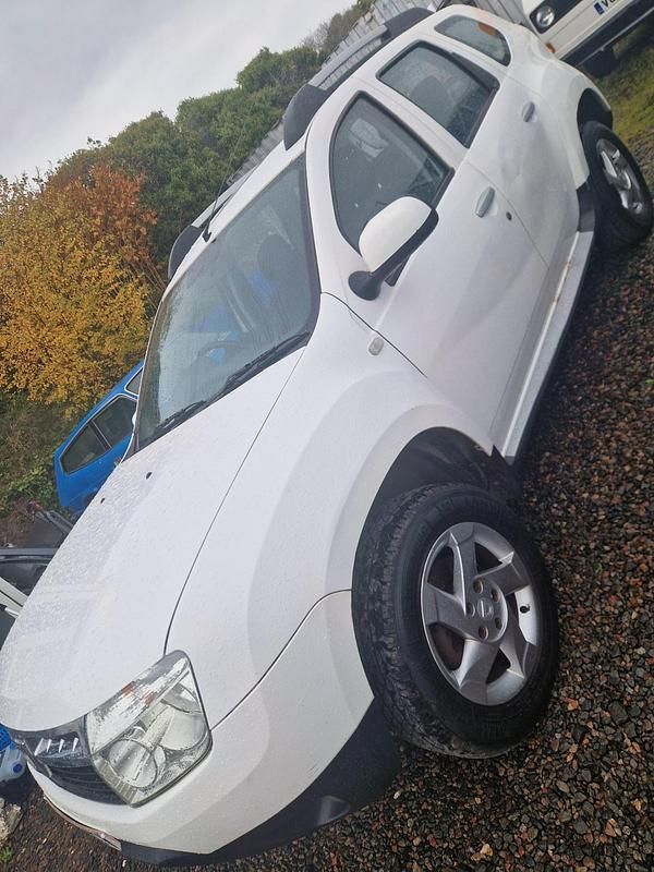 Usado Dacia Duster Lauréate 2013 Blanco Utilitario