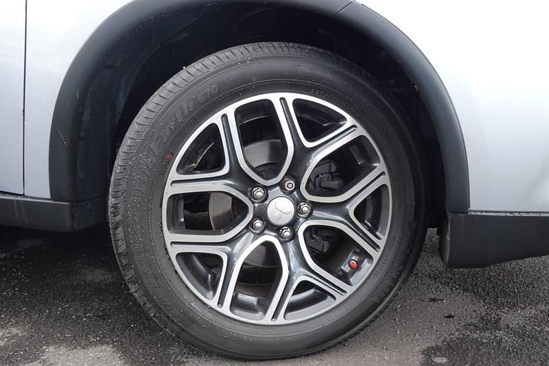 Used Mitsubishi Outlander 2014 Silver SUV