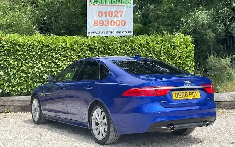 Used Jaguar XF R-Sport 241 HP (177 kW) 2018 Blue Sedan