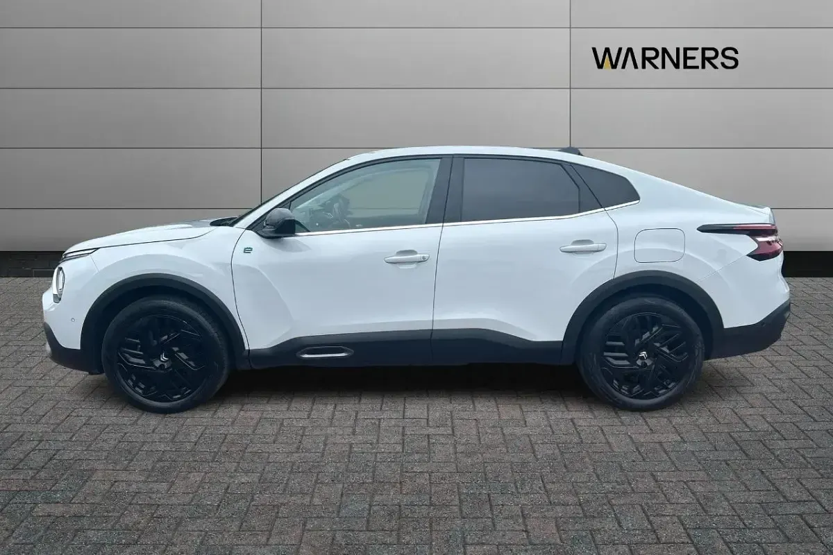 Used Citroën e-C4 98 kW (134 HP) 2024 White SUV