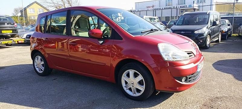 Used Renault Modus Dynamique 112 HP (82 kW) 2008 Red MPV