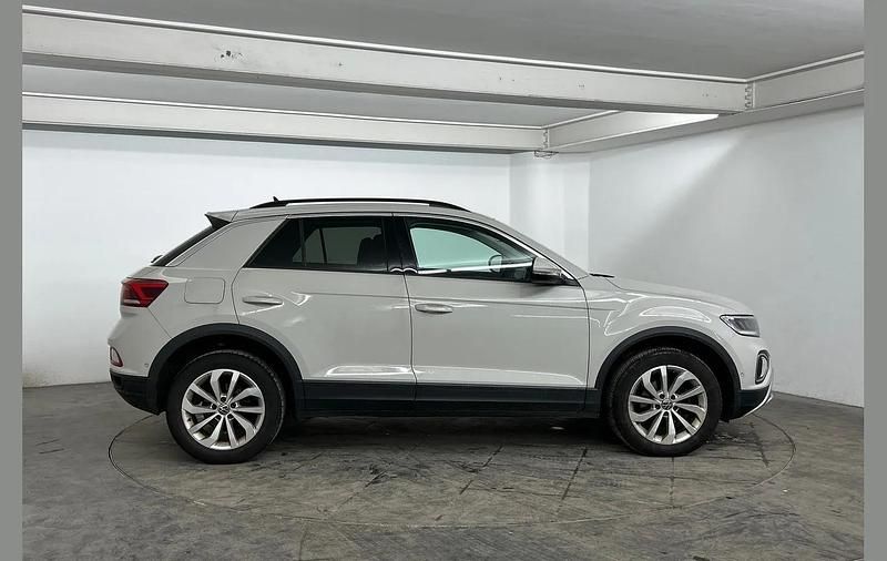 Used VW T-Roc Life 110 HP (80 kW) 2022 Grey SUV