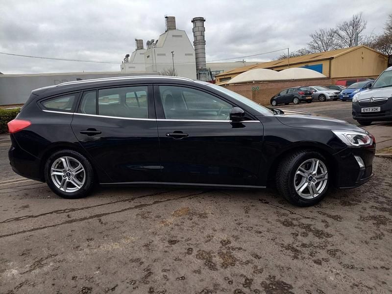 Used Ford Focus Zetec 120 HP (88 kW) 2018 Black Estate
