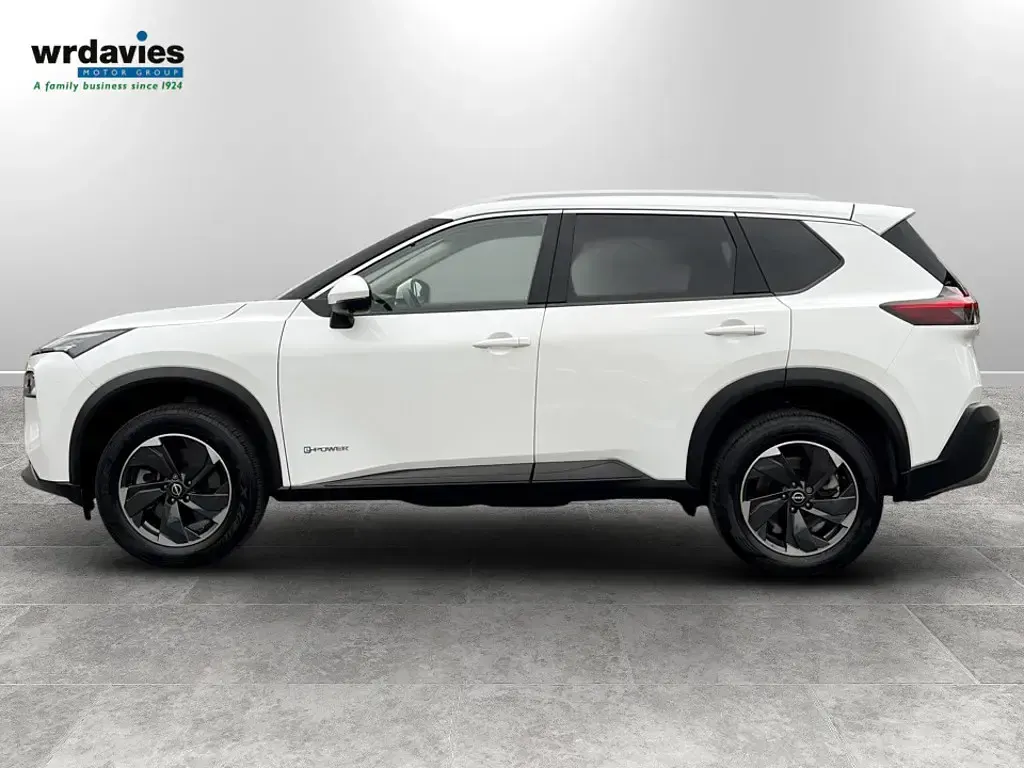 Used Nissan X-Trail N-Connecta 213 HP (156 kW) 2024 White SUV