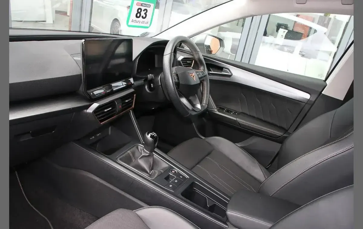 Used Cupra Leon 150 HP (110 kW) 2024 White Hatchback