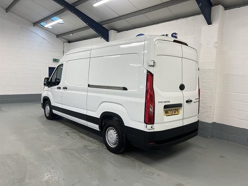 Used Maxus V90 163 HP (119 kW) 2023 White Van