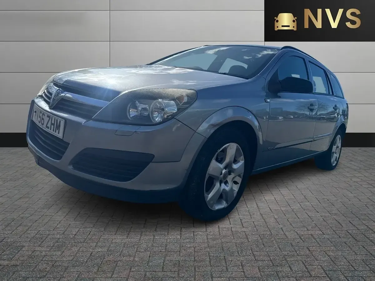 Used Vauxhall Astra Club 2006 Silver Estate