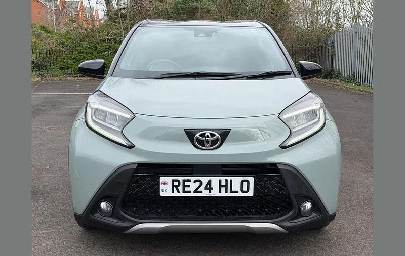Used Toyota Aygo X 71 HP (52 kW) 2024 Green SUV