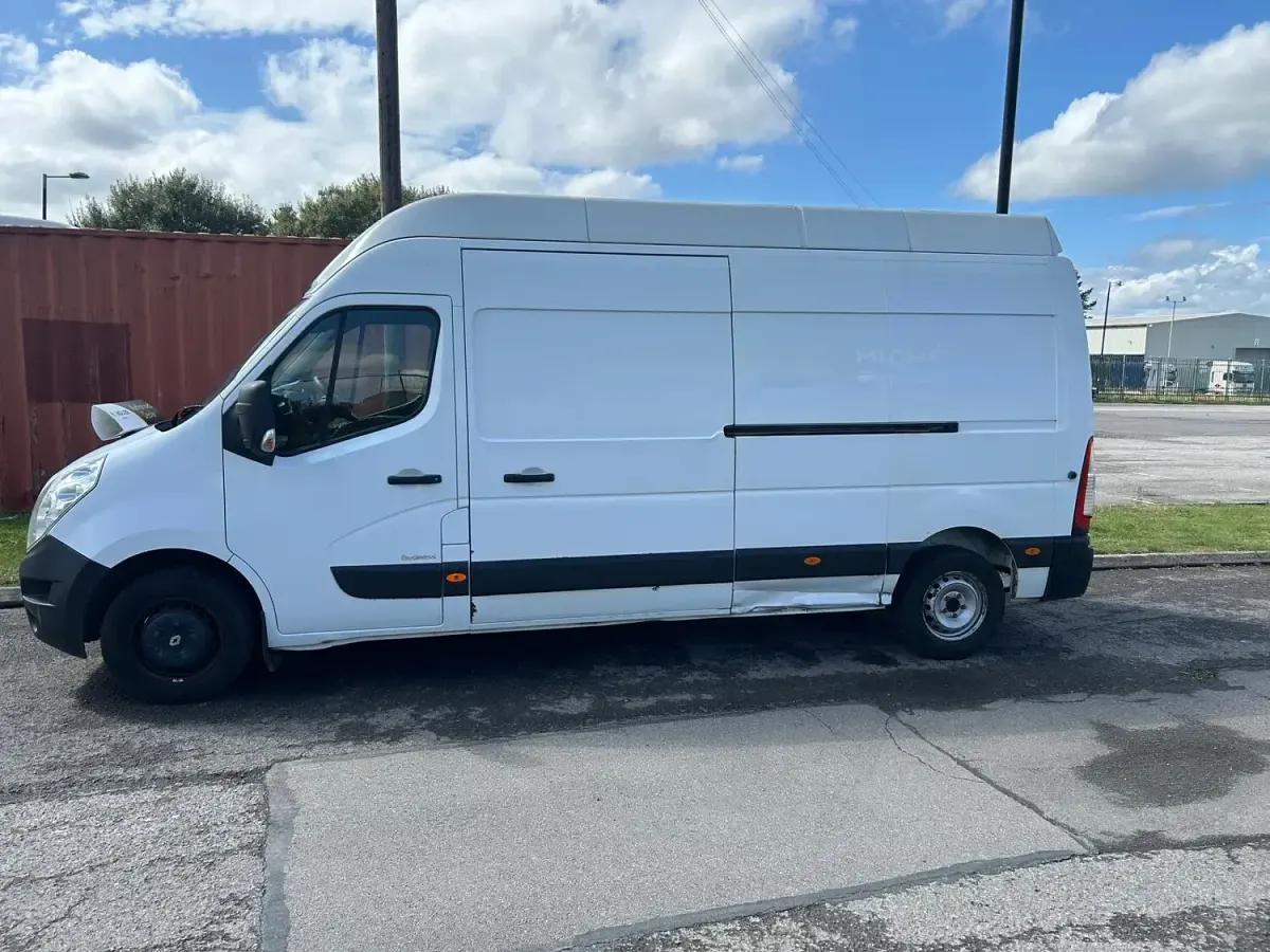 Used Renault Master Business 125 HP (91 kW) 2018 White Van