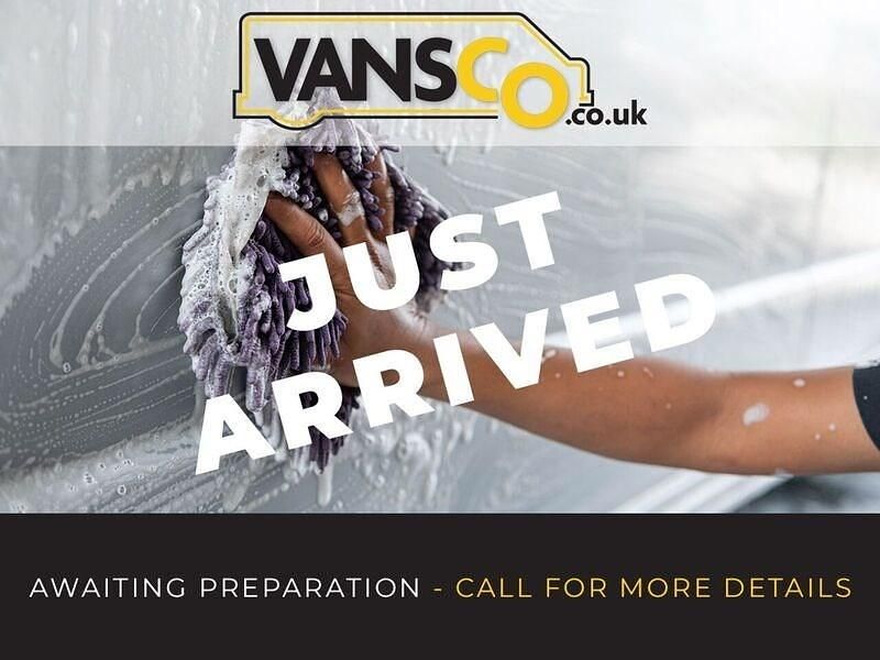 Used Ford Transit Custom 105 HP (77 kW) 2022 White Van