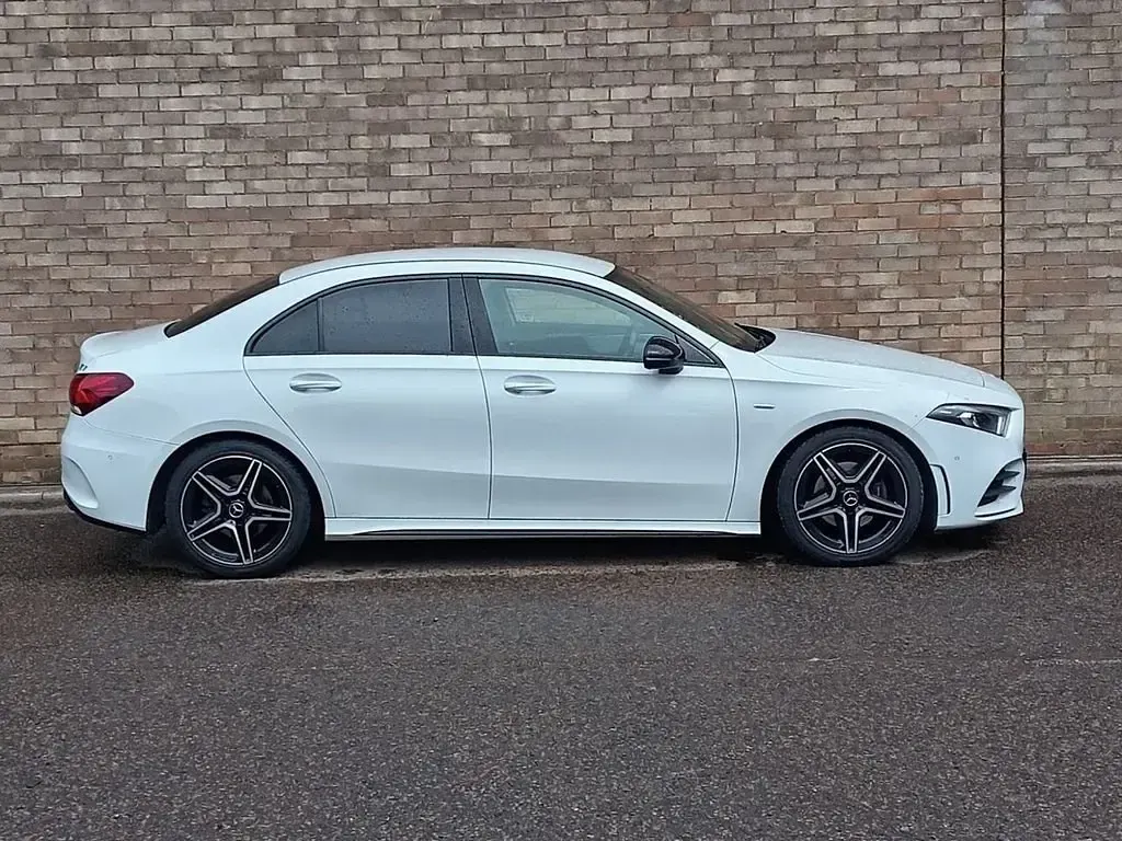 Usado Mercedes A200 Executive 163 HP (119 kW) 2022 Branco Sedan