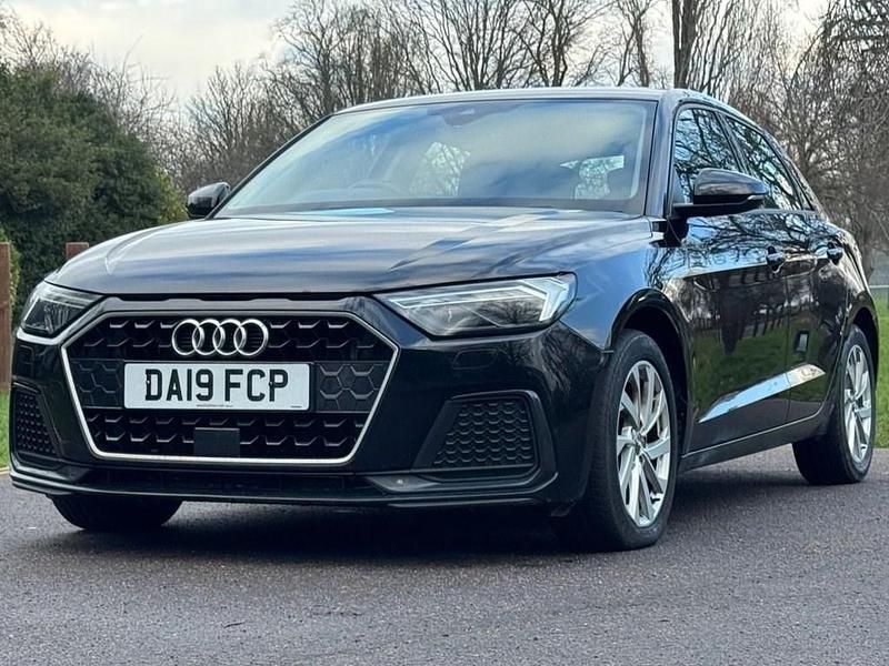 Used Audi A1 Sportback Sport 95 HP (69 kW) 2019 Black Hatchback