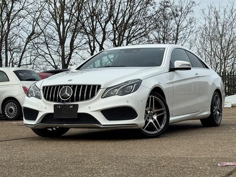 Begagnad Mercedes E250 AMG 2016 Vit Sportkupé