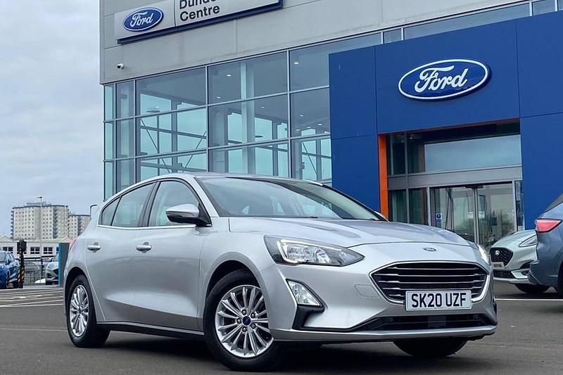 Used Ford Focus Titanium 125 HP (91 kW) 2020 Silver Hatchback