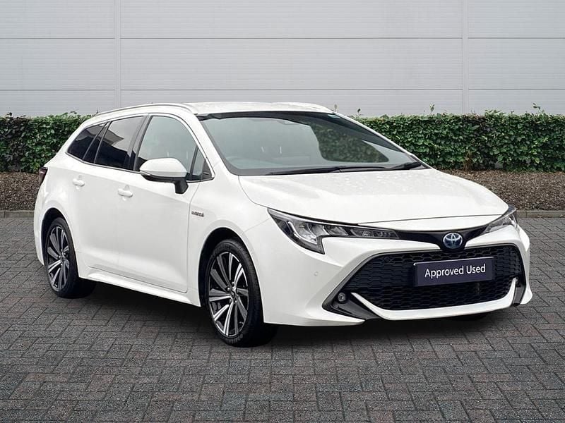 Used Toyota Corolla Design 2021 White Estate