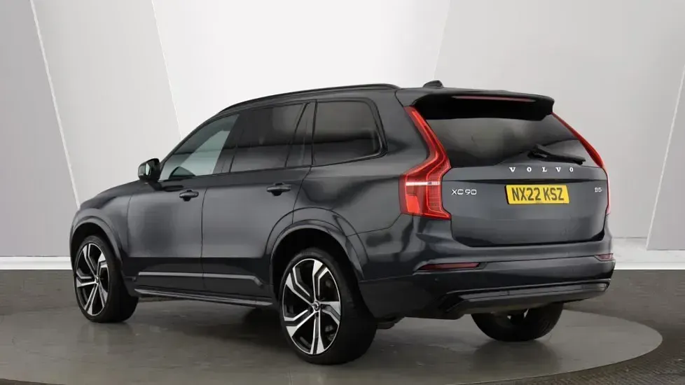 Used Volvo XC90 R-Design Pro 250 HP (183 kW) 2022 Grey SUV