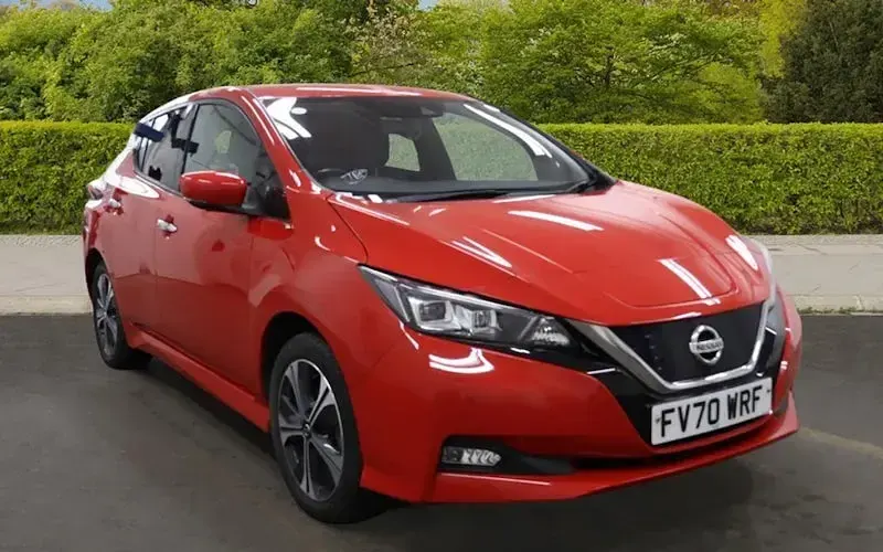 Begagnad Nissan Leaf Tekna 160 kW (218 HK) 2020 Halvkombi