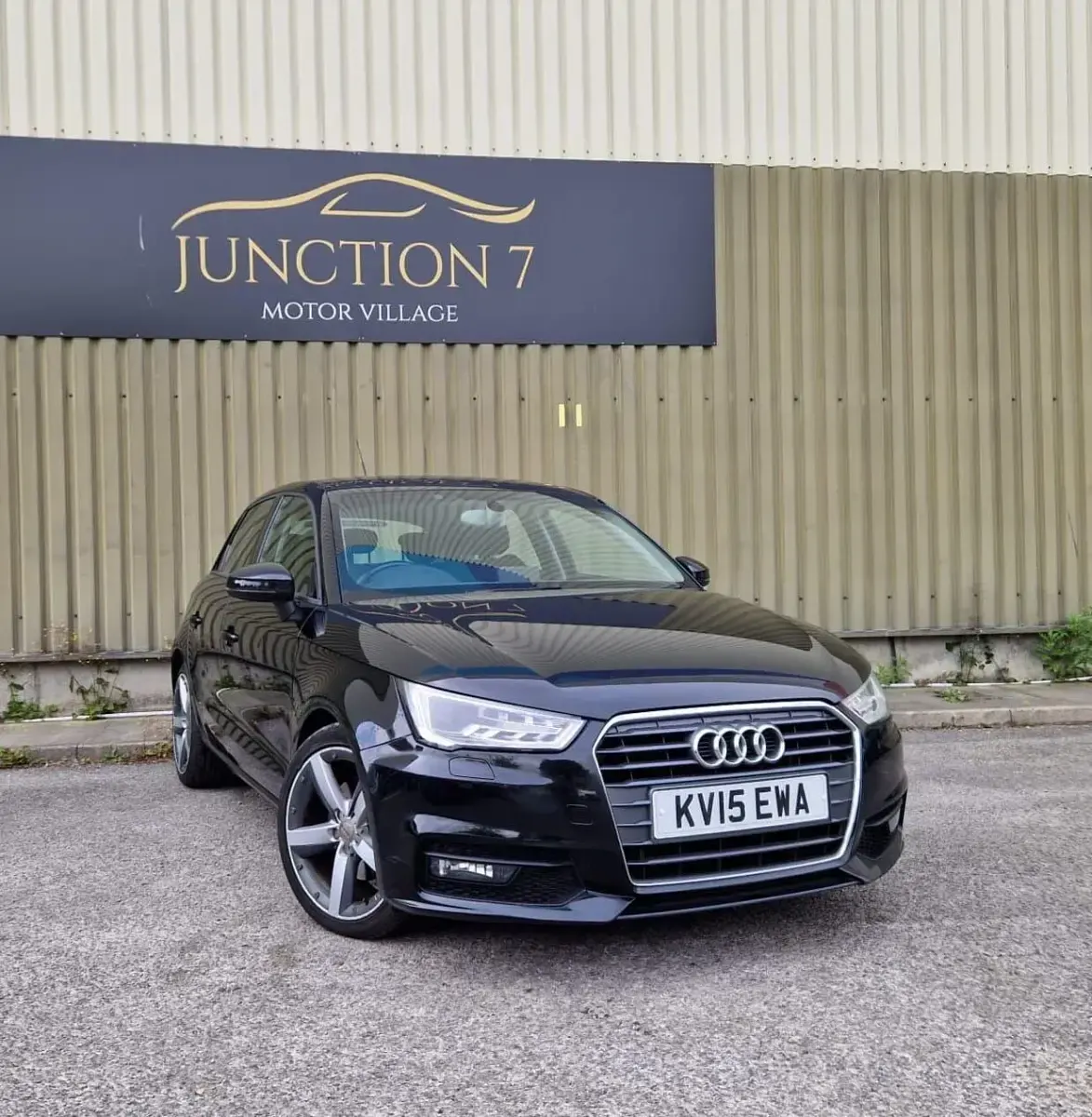 Used Audi A1 Sportback Sport 116 HP (85 kW) 2015 Black Hatchback
