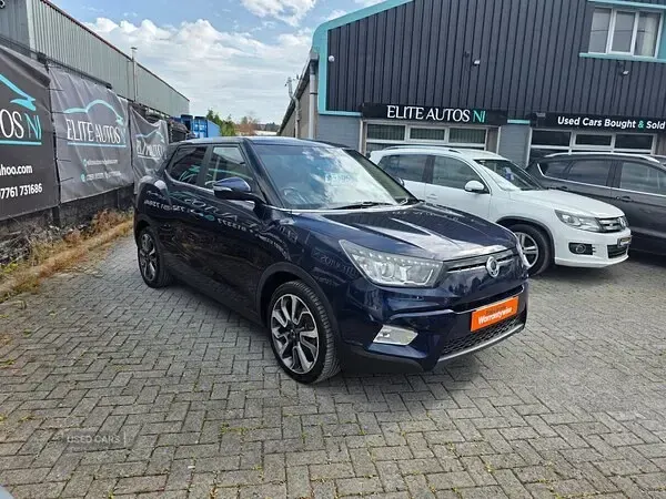 Used SsangYong Tivoli 128 HP (94 kW) 2016 Blue SUV
