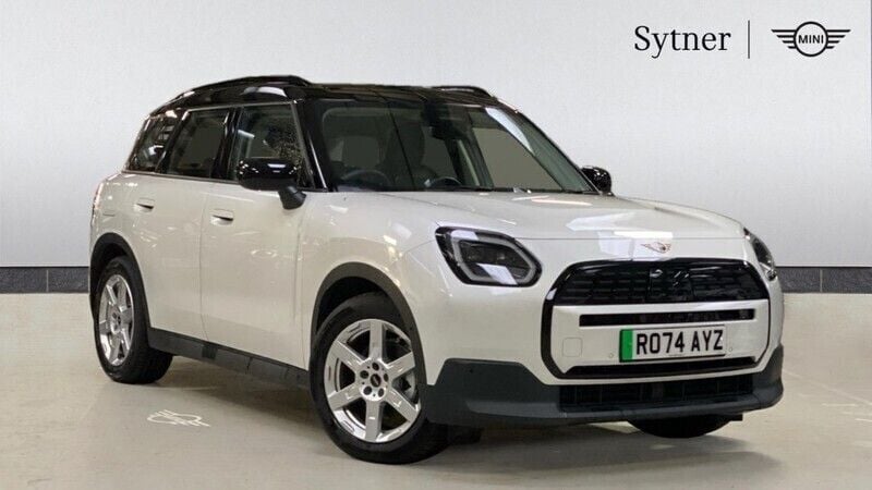 White Used 2024 Mini Countryman SUV | £34,000 (A bit pricey) - Image 1/4
